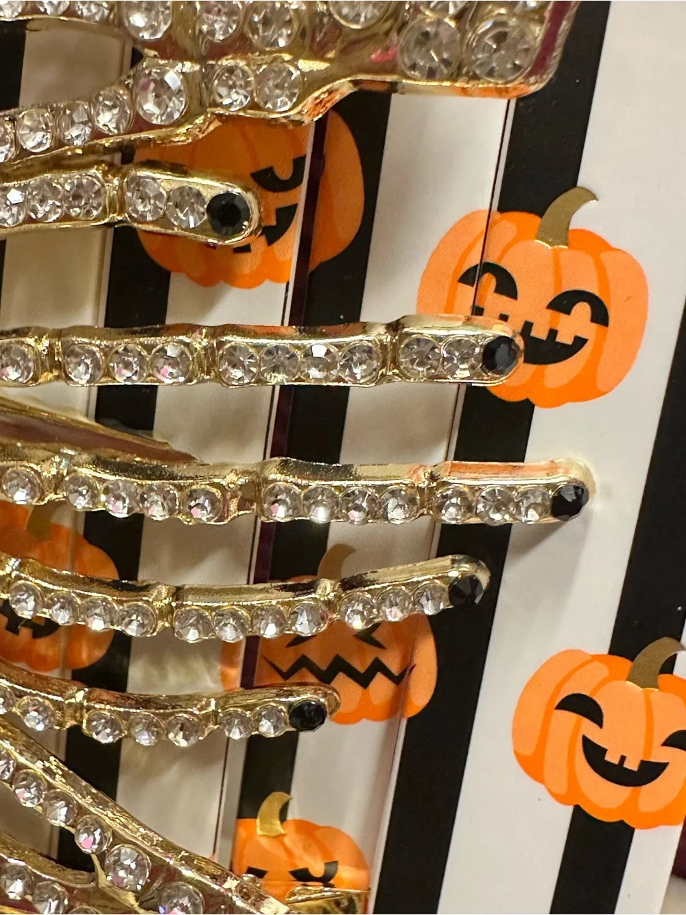 Piper.k Halloween Cat & Ghost Enamel Hair Claw Clip with Skeleton Crystal Clips